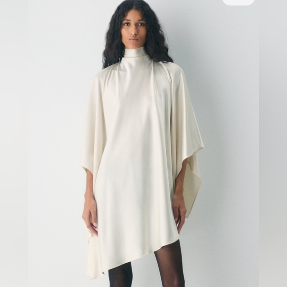 ISO Aritzia Fan Satin Dress is available for purchase on au PAY Market - Imported Goods Online Store Co.Ltd. | au PAY Market - Online Shopping Site ISO Aritzia Fan Satin Dress is available for purchase on au PAY Market - Imported Goods Online Store Co.Ltd. | au PAY Market - Online Shopping Site